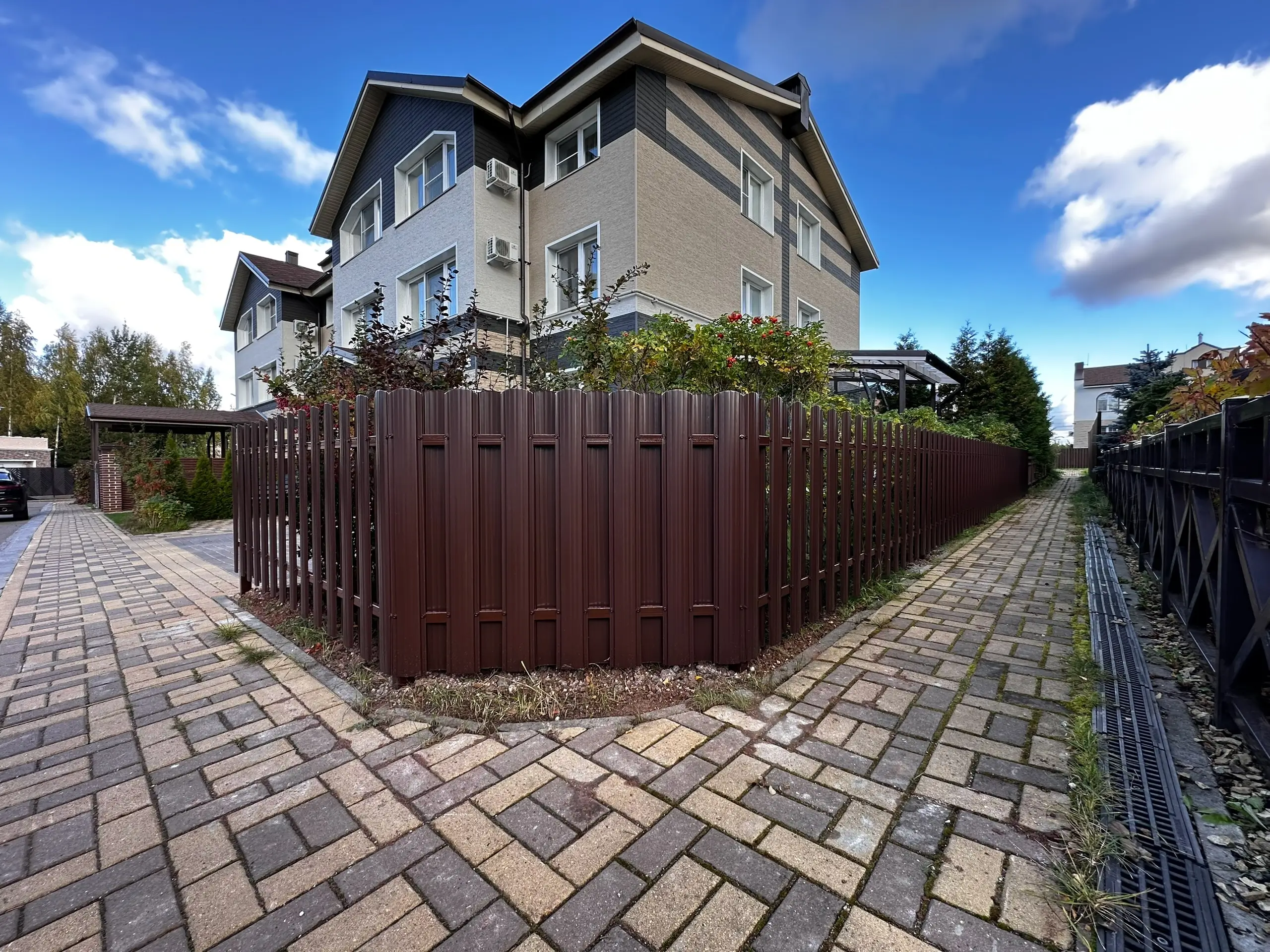 Заборчик из евроштакетника 18м RAL8017/8017 Шоколад двусторонний фото 1 в Якутске